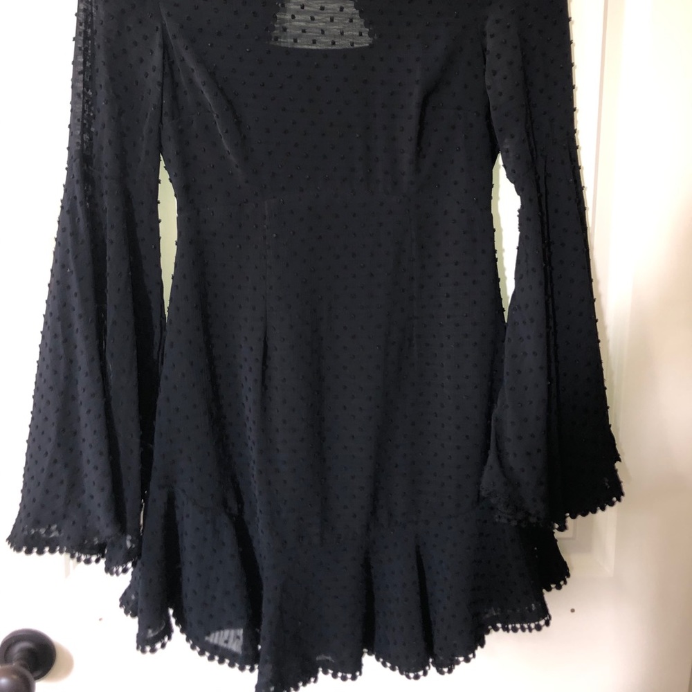 Vestique Elegant Black Textured Long Sleeve Dress